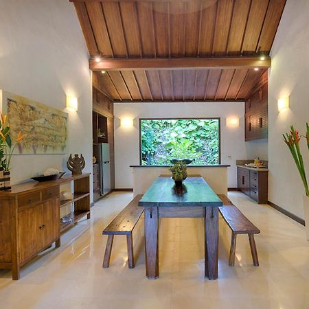 Villa Kubu Seminyak Ngoại thất bức ảnh