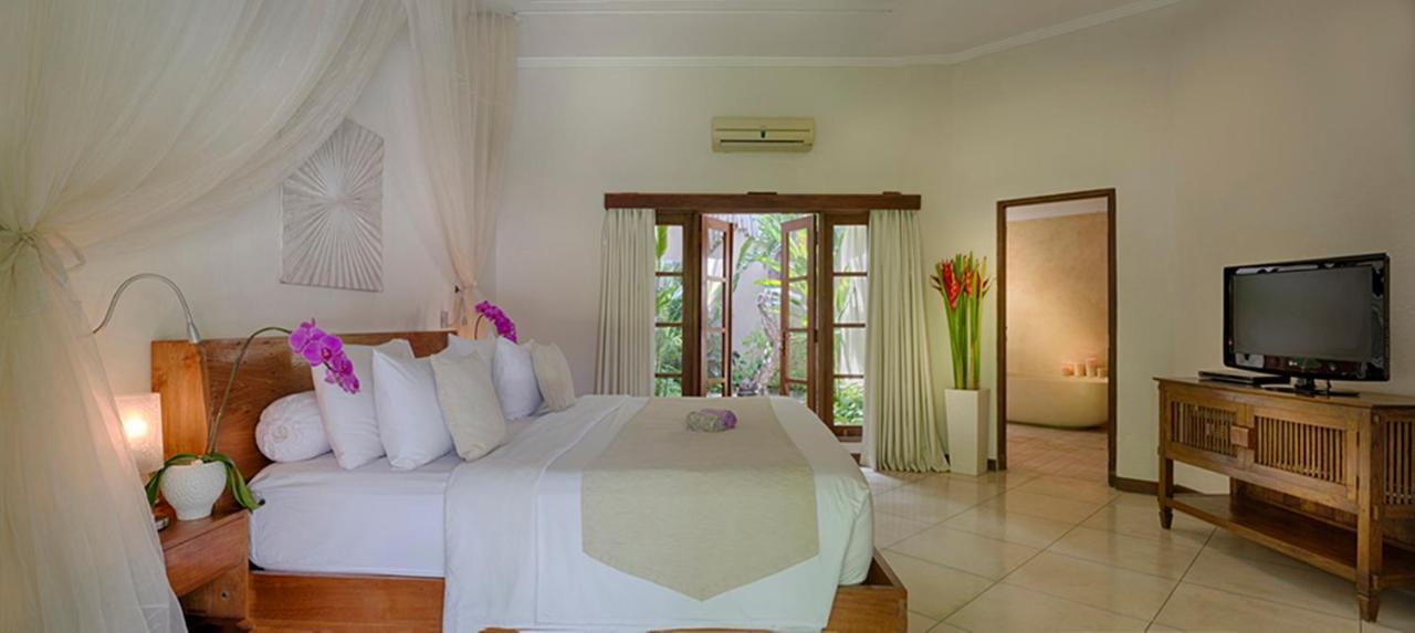 Villa Kubu Seminyak Ngoại thất bức ảnh
