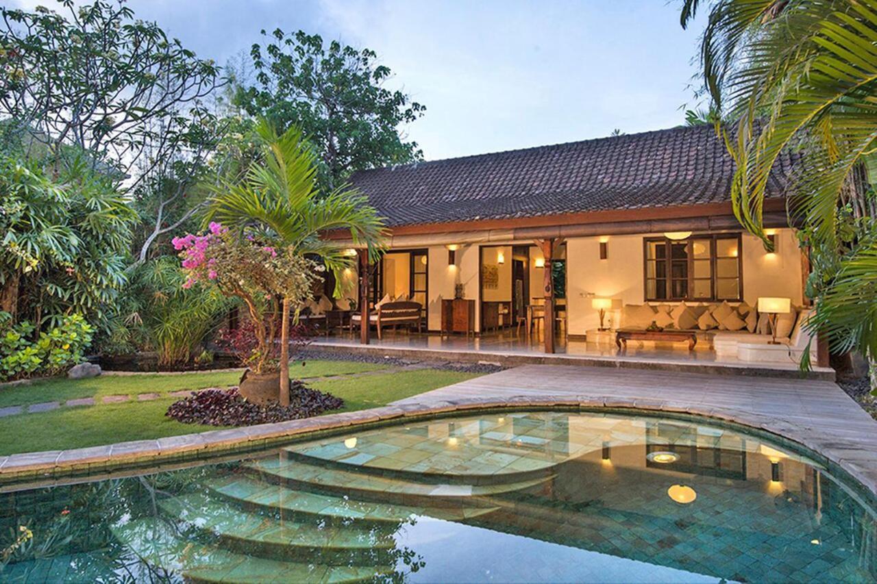 Villa Kubu Seminyak Ngoại thất bức ảnh