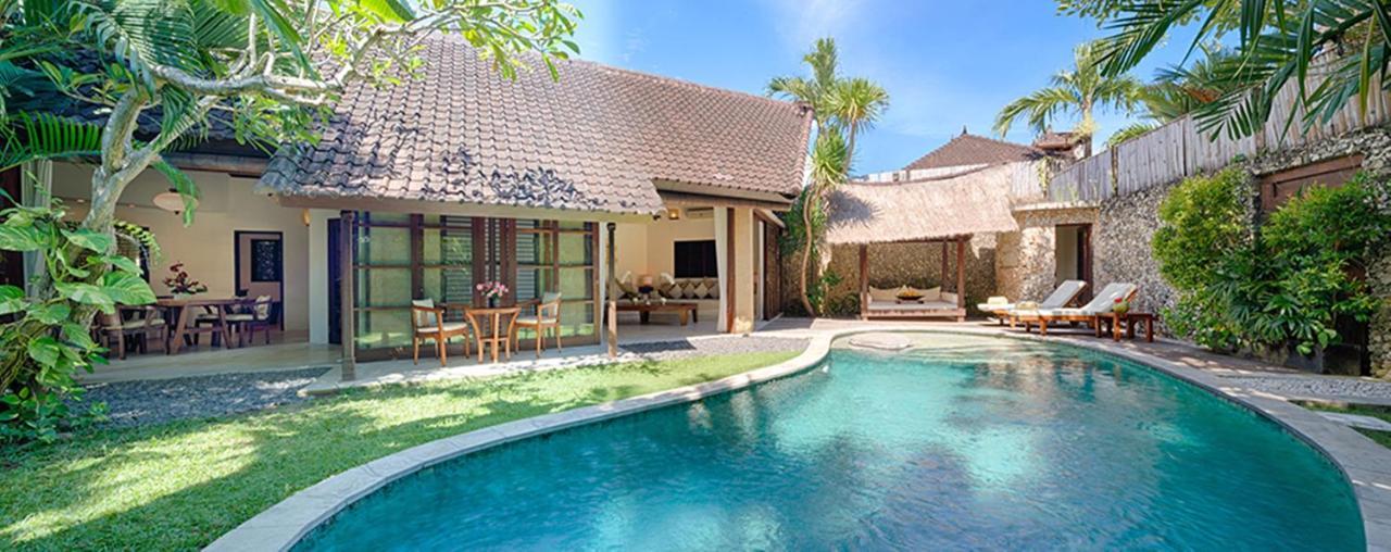 Villa Kubu Seminyak Ngoại thất bức ảnh