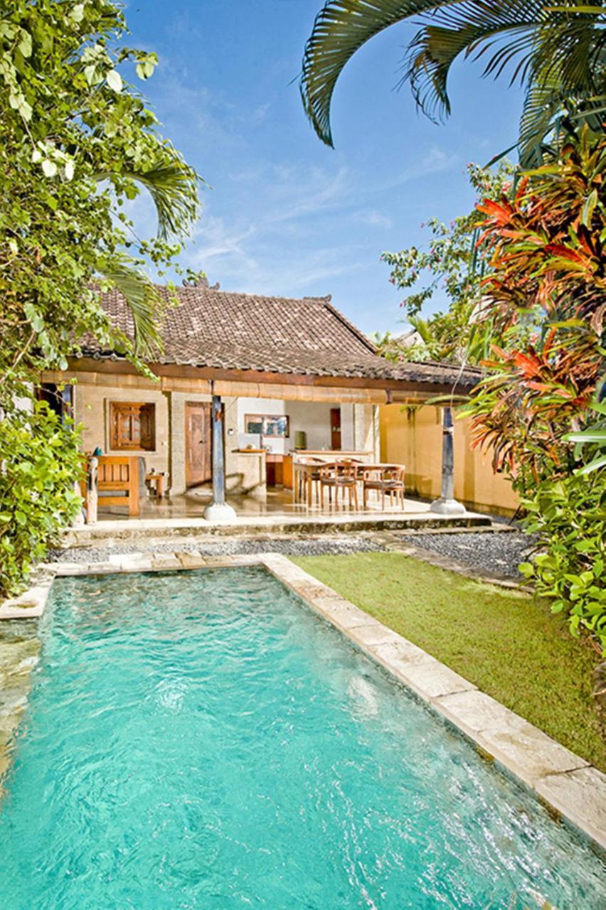 Villa Kubu Seminyak Ngoại thất bức ảnh